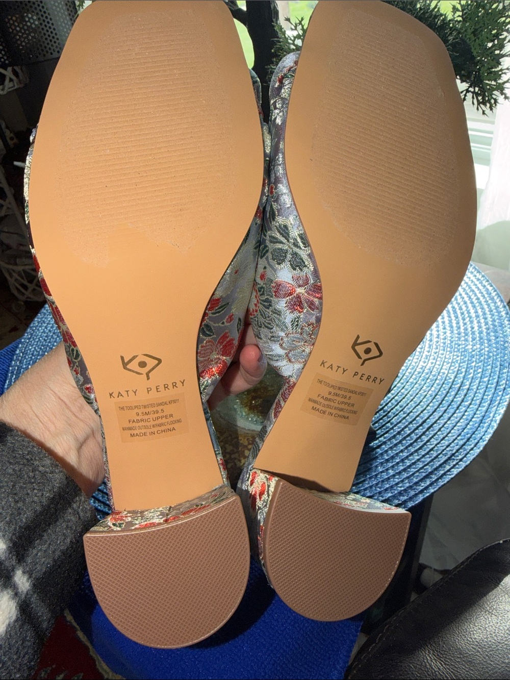Katy Perry Jacquard Mule Heels! Statement Sandals! - Picture 6 of 7